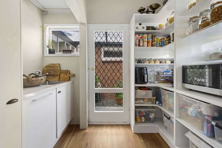 28 Shelley Street Otumoetai_5