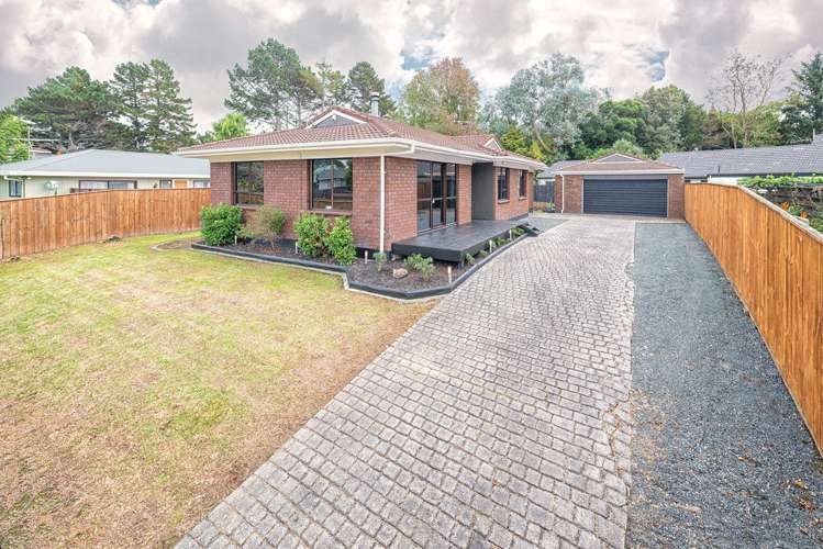 13 Pinehurst Place Wattle Downs_1