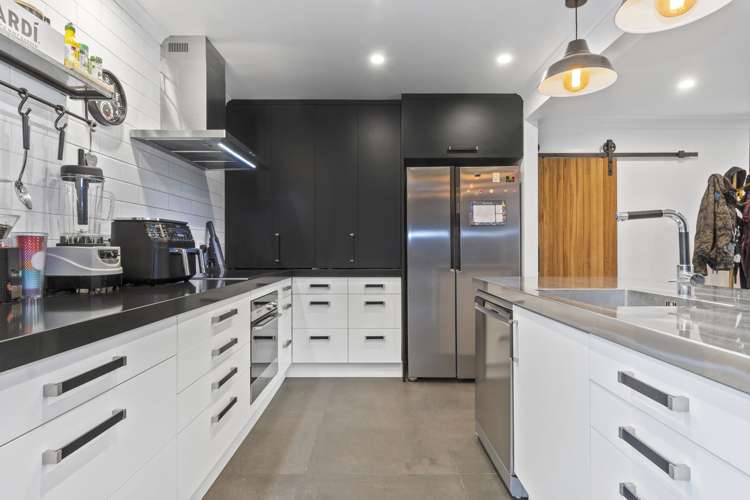 31a Coopers Road Gate Pa_9