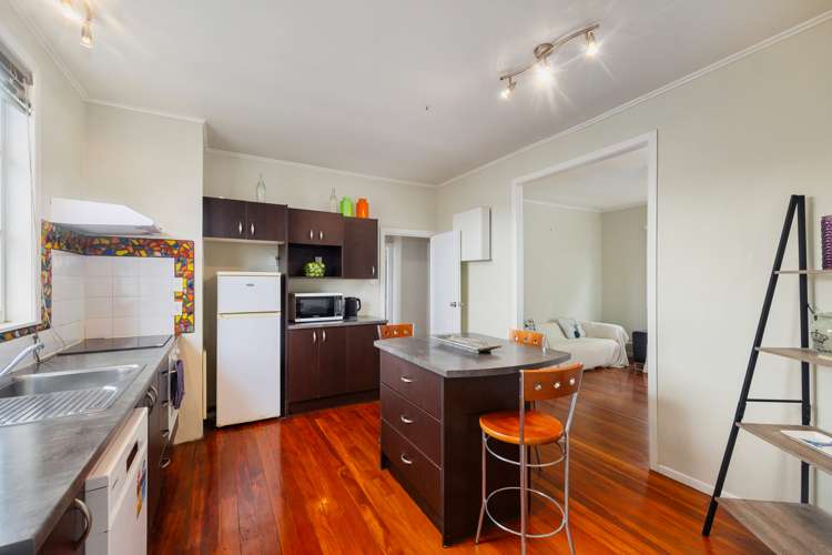 24 Arahoe Road New Lynn_1