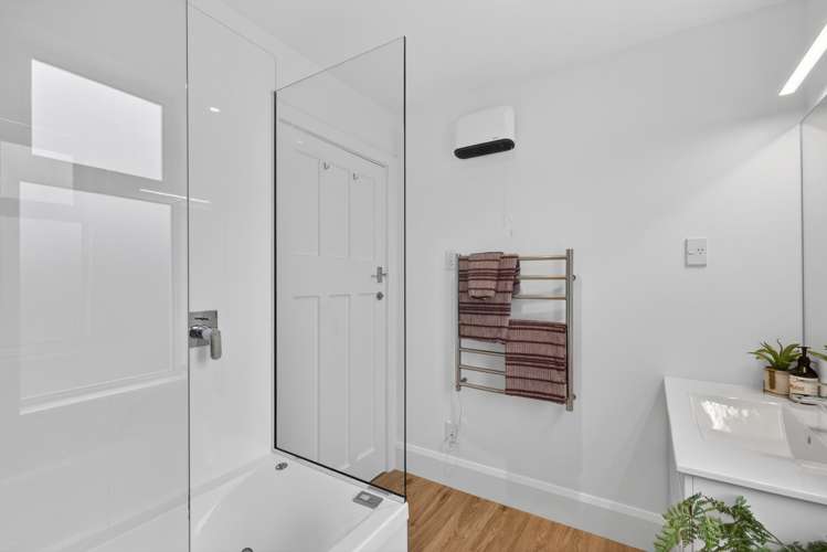 2 Celia Street Redcliffs_18