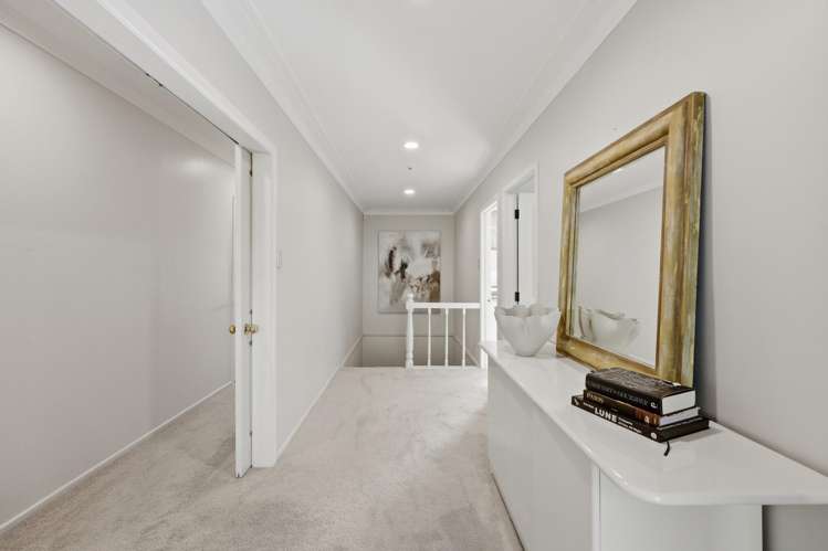 10 Etherege Place Mellons Bay_24