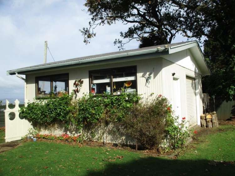 469 Waiwera Street Kawhia_17