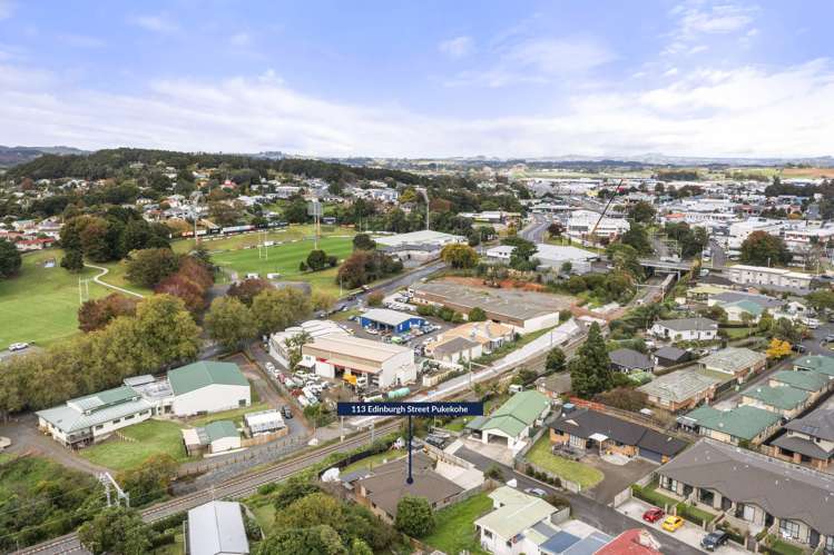 113 Edinburgh Street Pukekohe_22