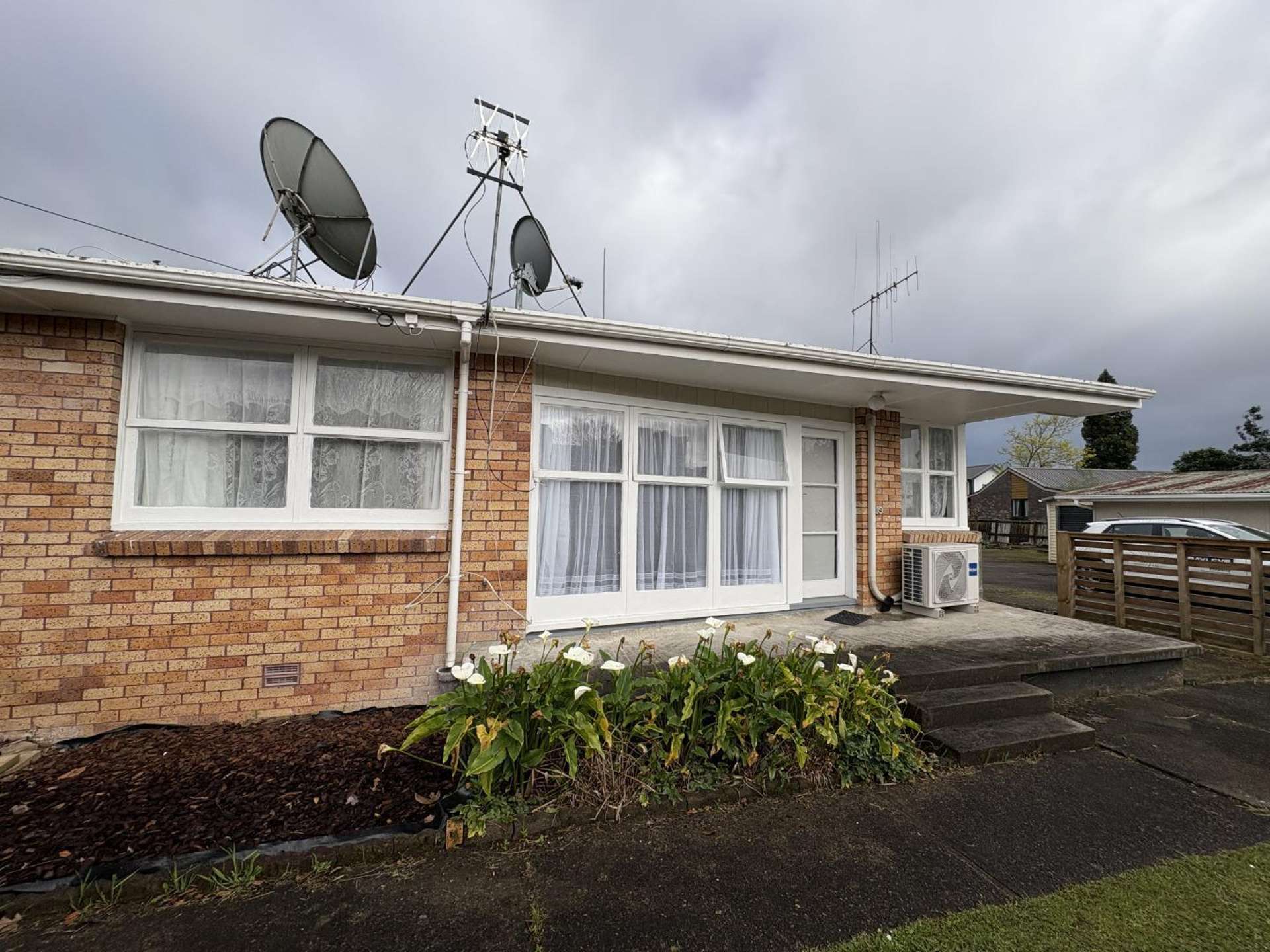 8A Sandleigh Road Hamilton Lake_0