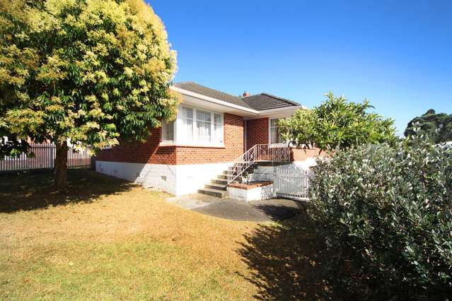 113 White Swan Road Mount Roskill_1