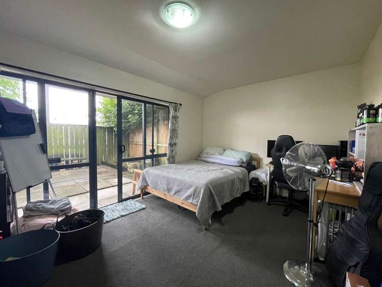 7/6 Ambrico Place New Lynn_7