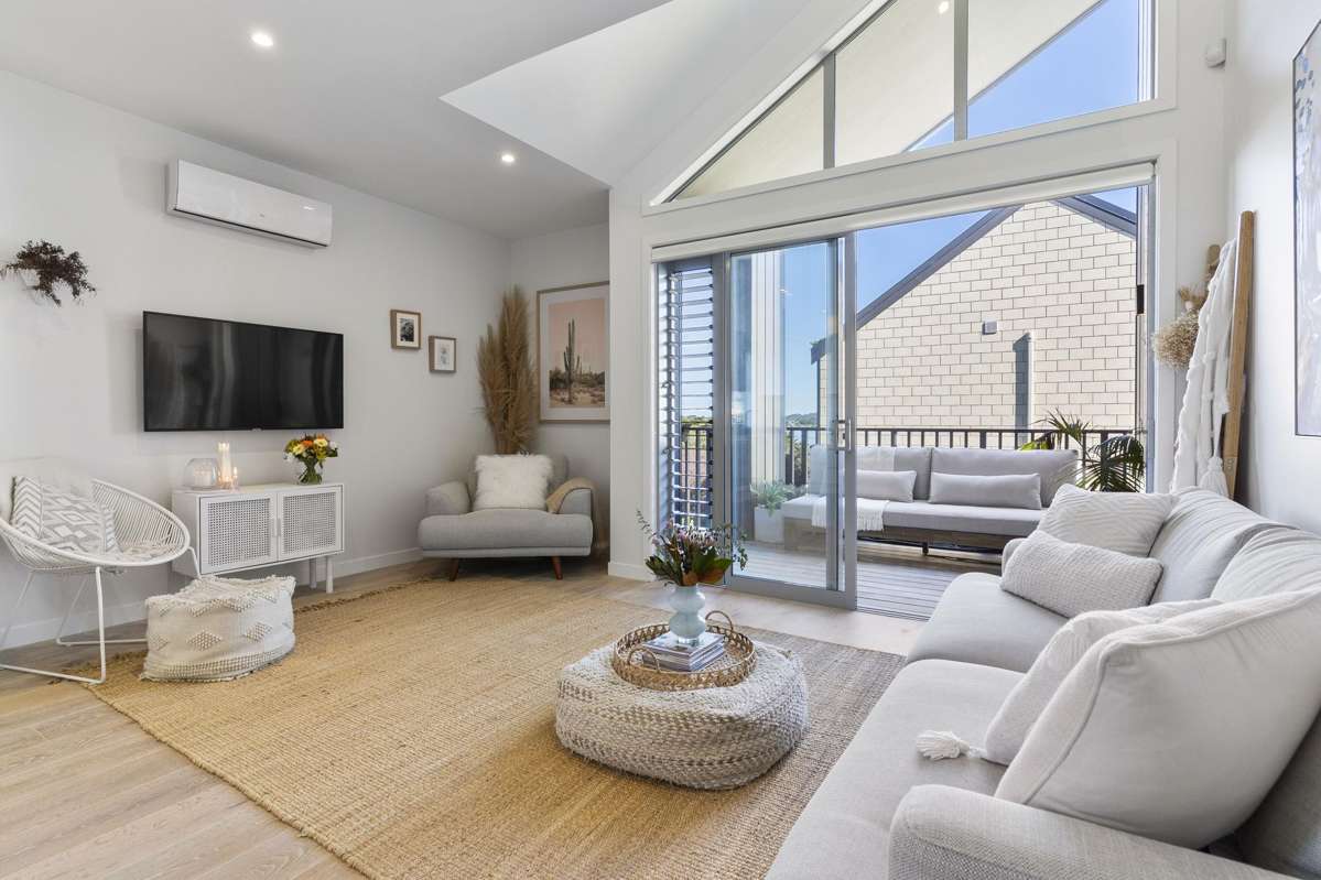 2/28 Nevill Road_0