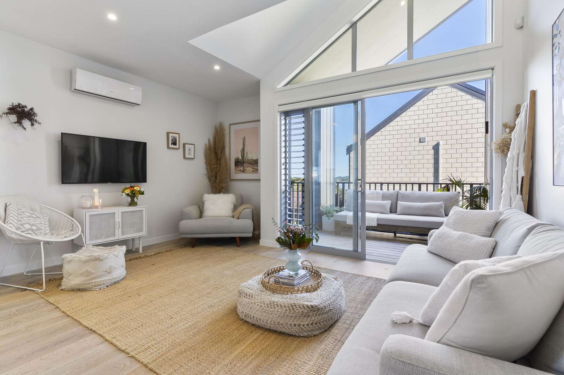 2/28 Nevill Road Hobsonville_0