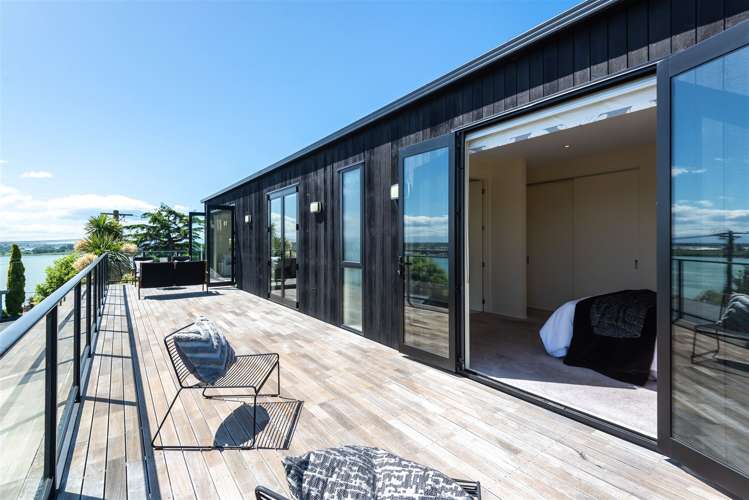 73 Te Awakura Terrace Mount Pleasant_16