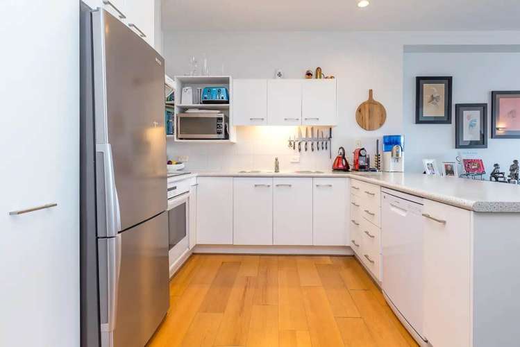 10b/4 Short Street Auckland Central_5