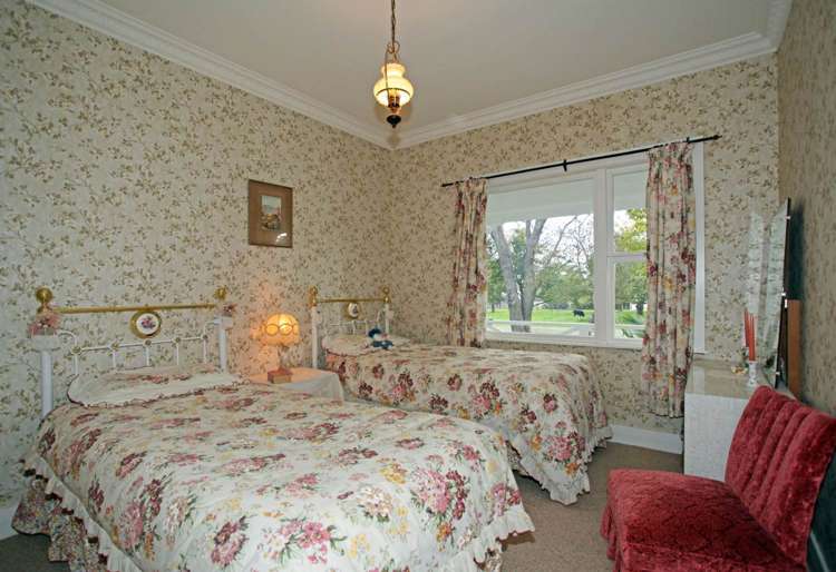 757 Glenbrook Road Kingseat_11