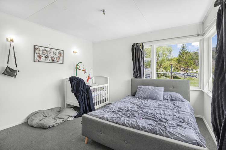 11 Westminster Road Wainuiomata_13