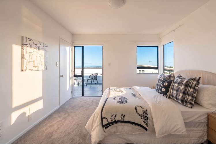 2/353 Glenfield Road Glenfield_13