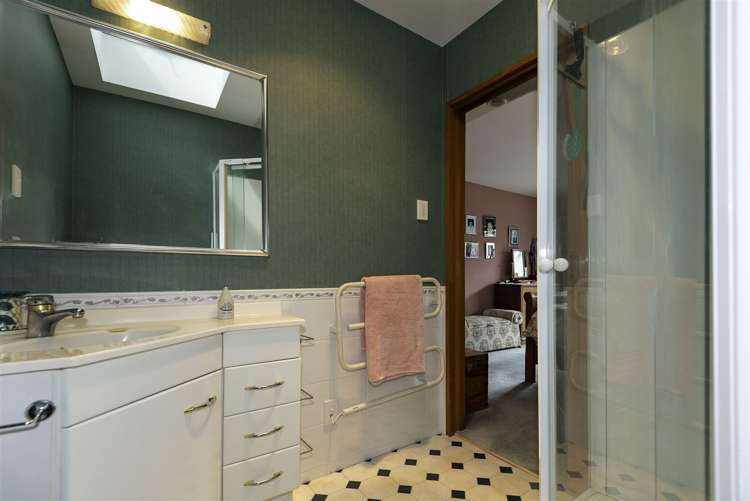 7 Marion Place Lincoln_16