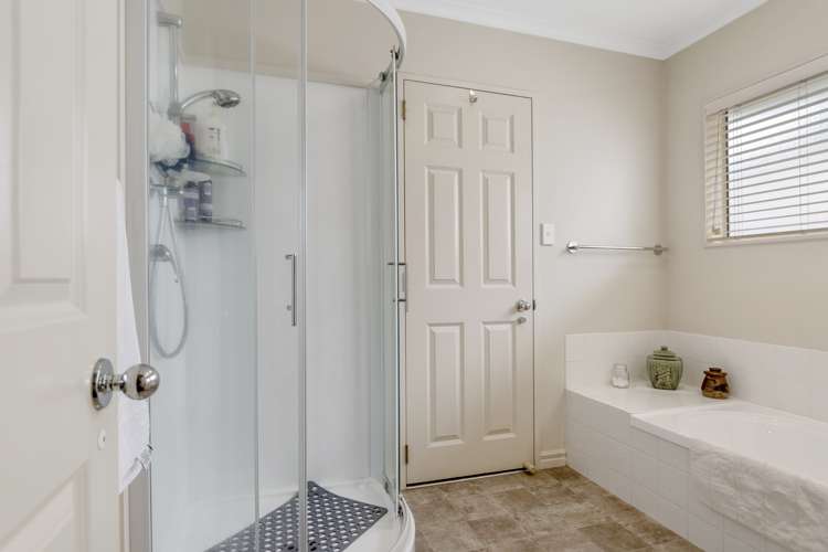 42 Stephens Place Hairini_11