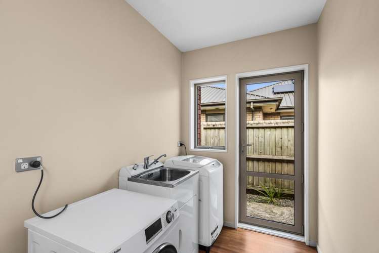 9 St Peters Close Woolston_15