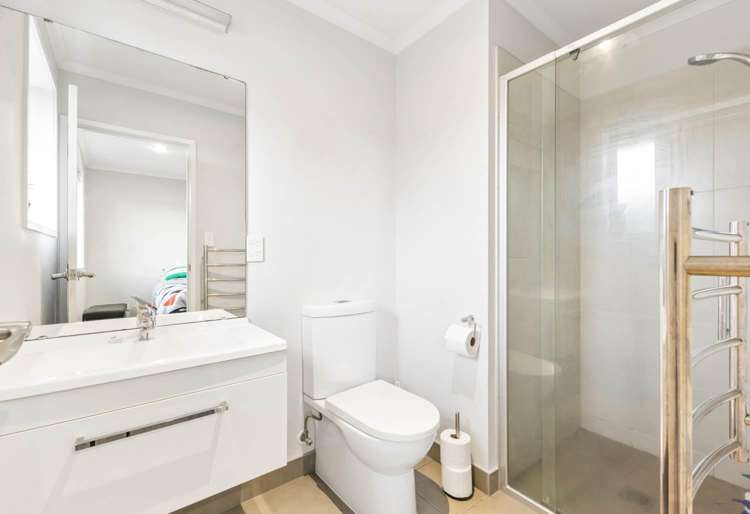 11 Captain Mitchell Drive Papakura_6