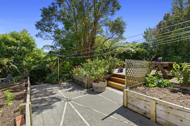 10 Otira Grove Kelson_14