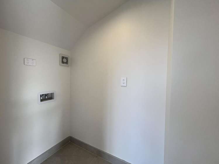 1/56 Kervil Avenue Te Atatu Peninsula_8