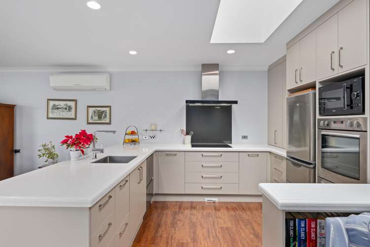 44 Cleghorn Street Redwoodtown_9