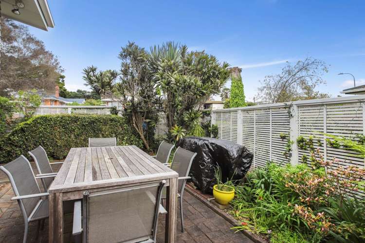 38 Lawrence Crescent Hillpark_13