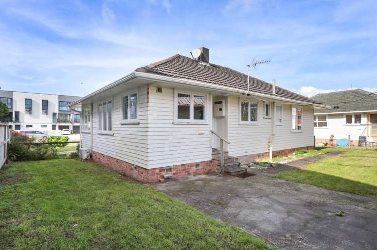 1 Beach Road Te Atatu Peninsula_6