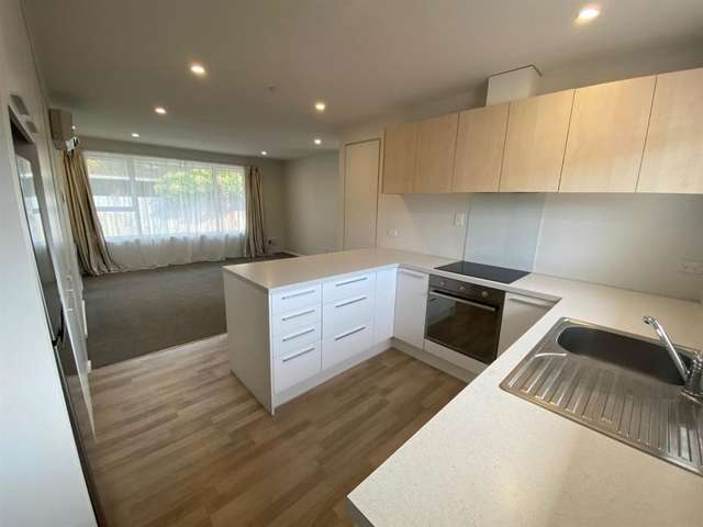 2/41 Roberta Drive Somerfield_4