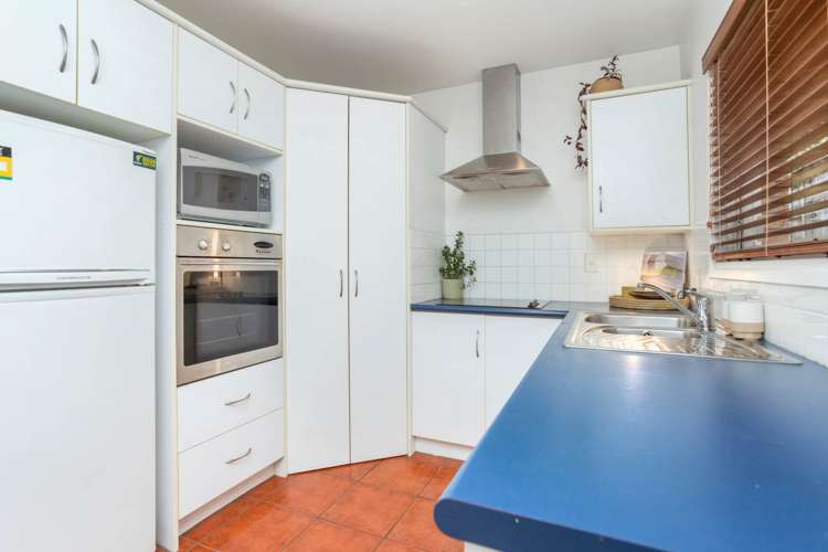 8/3 Fairview Road Mount Eden_8