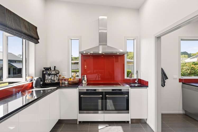 15 Pohutukawa Grove Lytton West_6