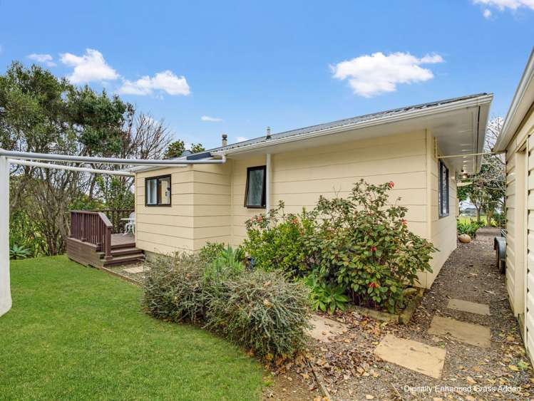 303 Pollok Wharf Road Pollok_20