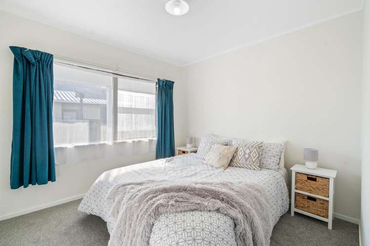 17B Grayson Avenue Mangakakahi_10