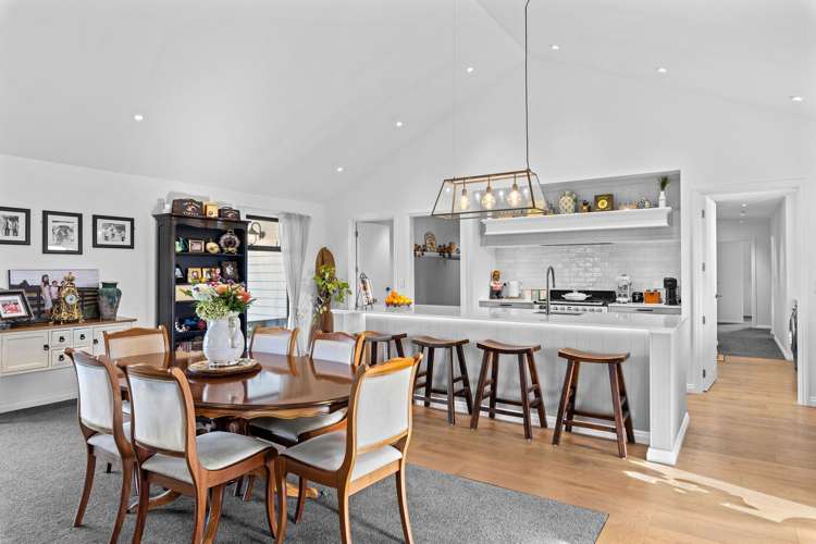 71 Davis Road Cust_8