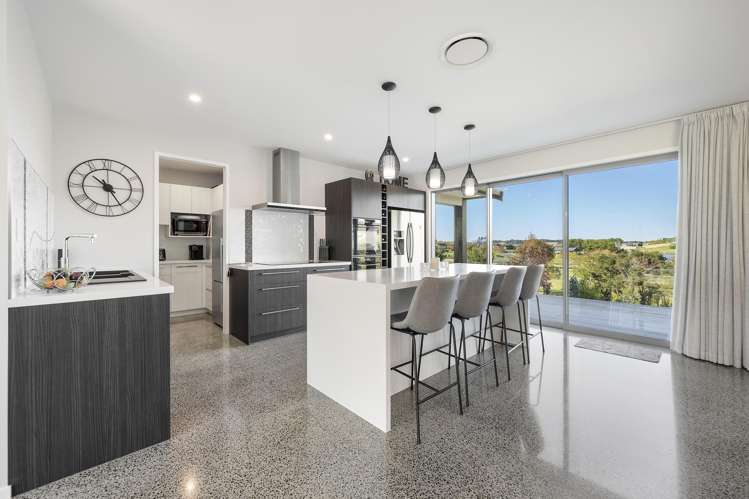 53 Robert Hastie Drive_5