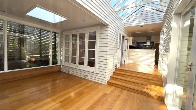 19A Valley Road 1728_19