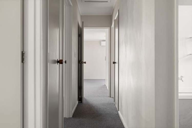 1/8 Waterdale Way The Brook_12