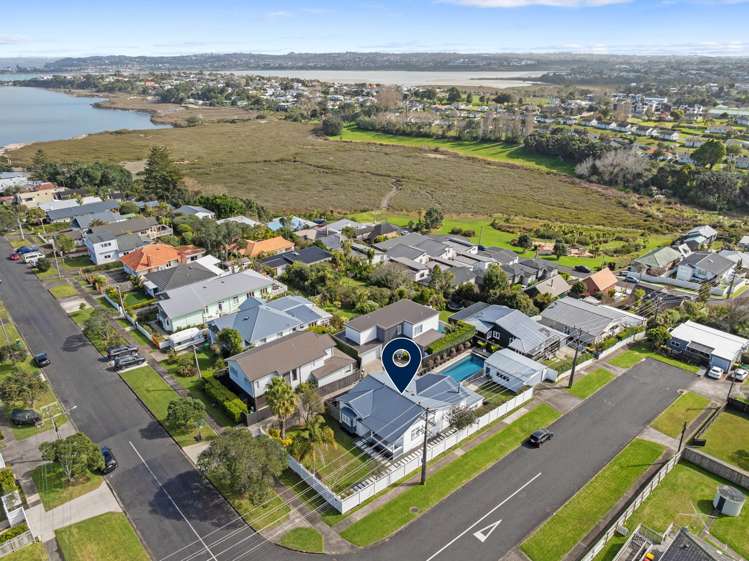 38 Aramoana Avenue Devonport_31