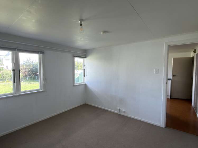 51 Douglas Street Okitu_11