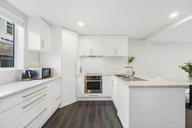 42/35 Pirie Street Mount Victoria_4