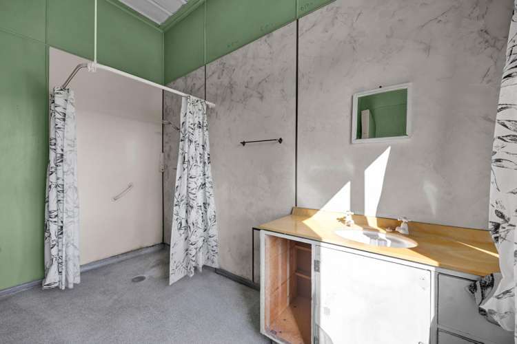19 Portland Quay Patea_15