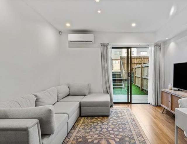 2-Bedroom Townhouse in Flat Bush