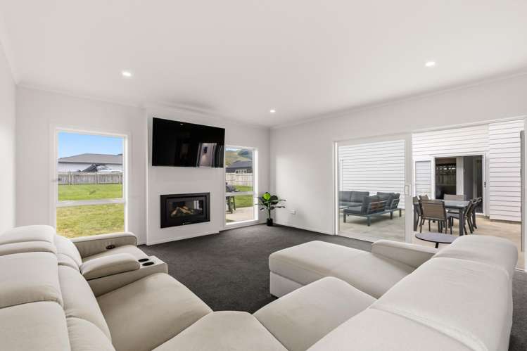 59 Montgomery Crescent Kinloch_13