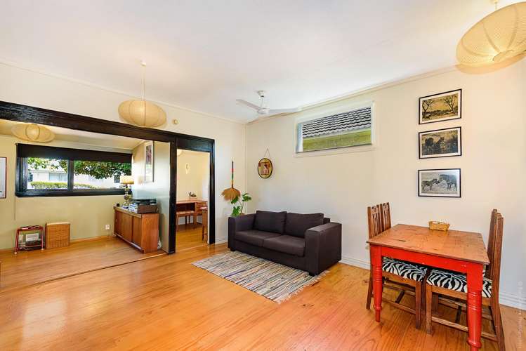 437 Ferry Road Woolston_7