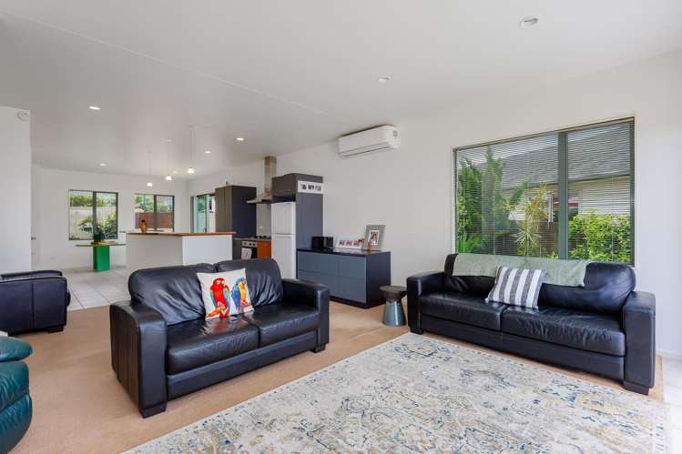 280 Alec Craig Way Gulf Harbour_6