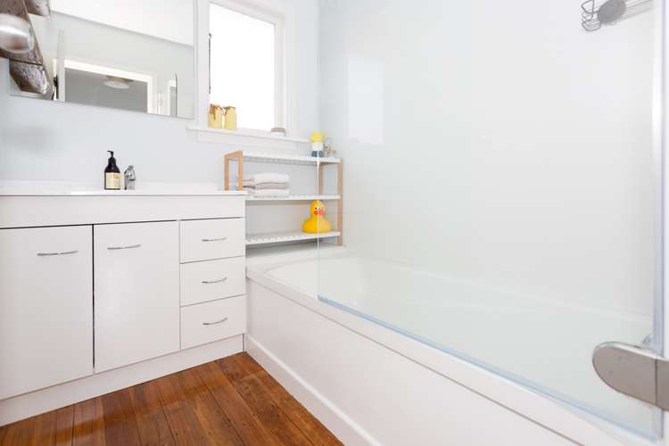 21 Neill Street Hornby_9