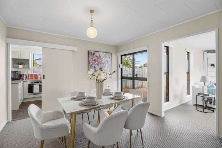 52 Jandell Crescent Bucklands Beach_3