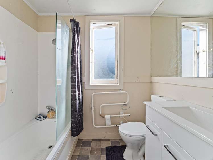 1/21 Newcastle Street Phillipstown_8