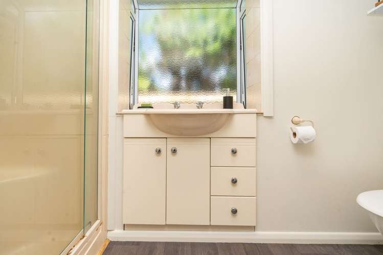 21 Saxbys Road Glenview_12