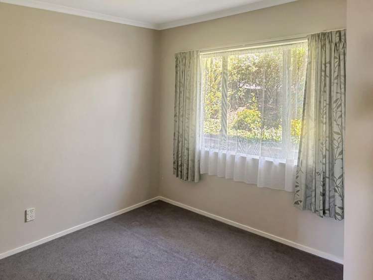 2/89 Churchill Drive 10792_10