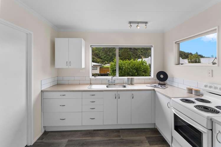 16 Hillside Lane The Brook_11